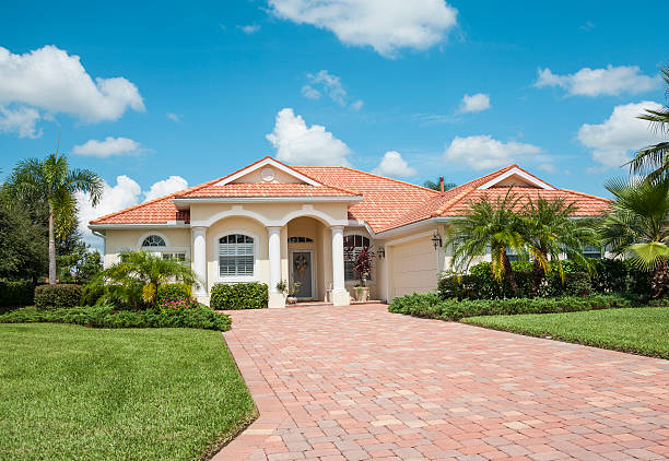 Best Driveway Paving Contractor  in Hubbard, TX